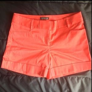 *NWOT* EXPRESS Brand Editor Shorts - Size 00